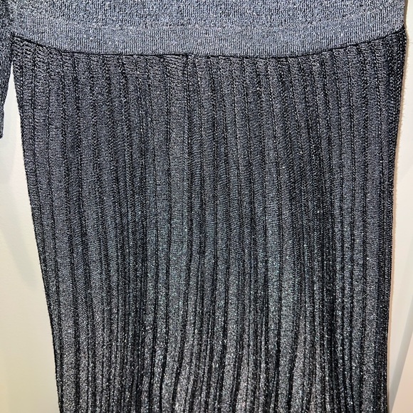 Tahari metallic fit and flare dress with pleats-like new! - Picture 3 of 8